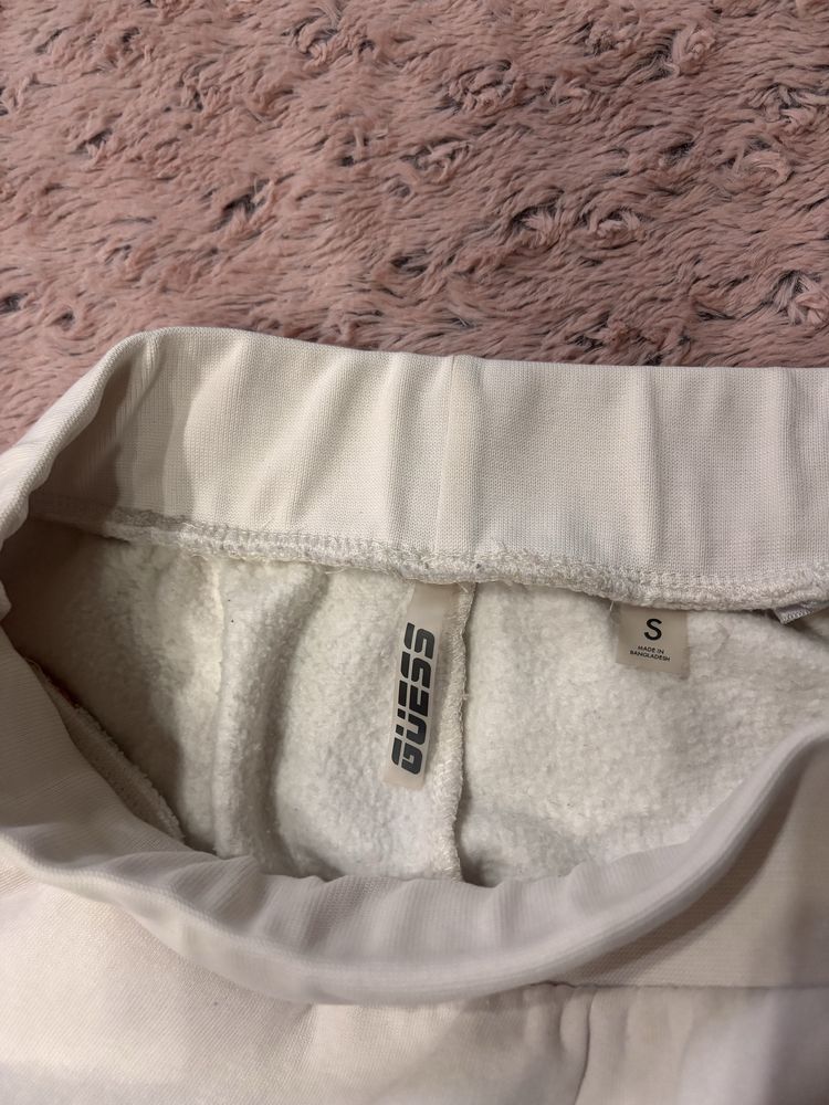 Дамски анцунг Guess