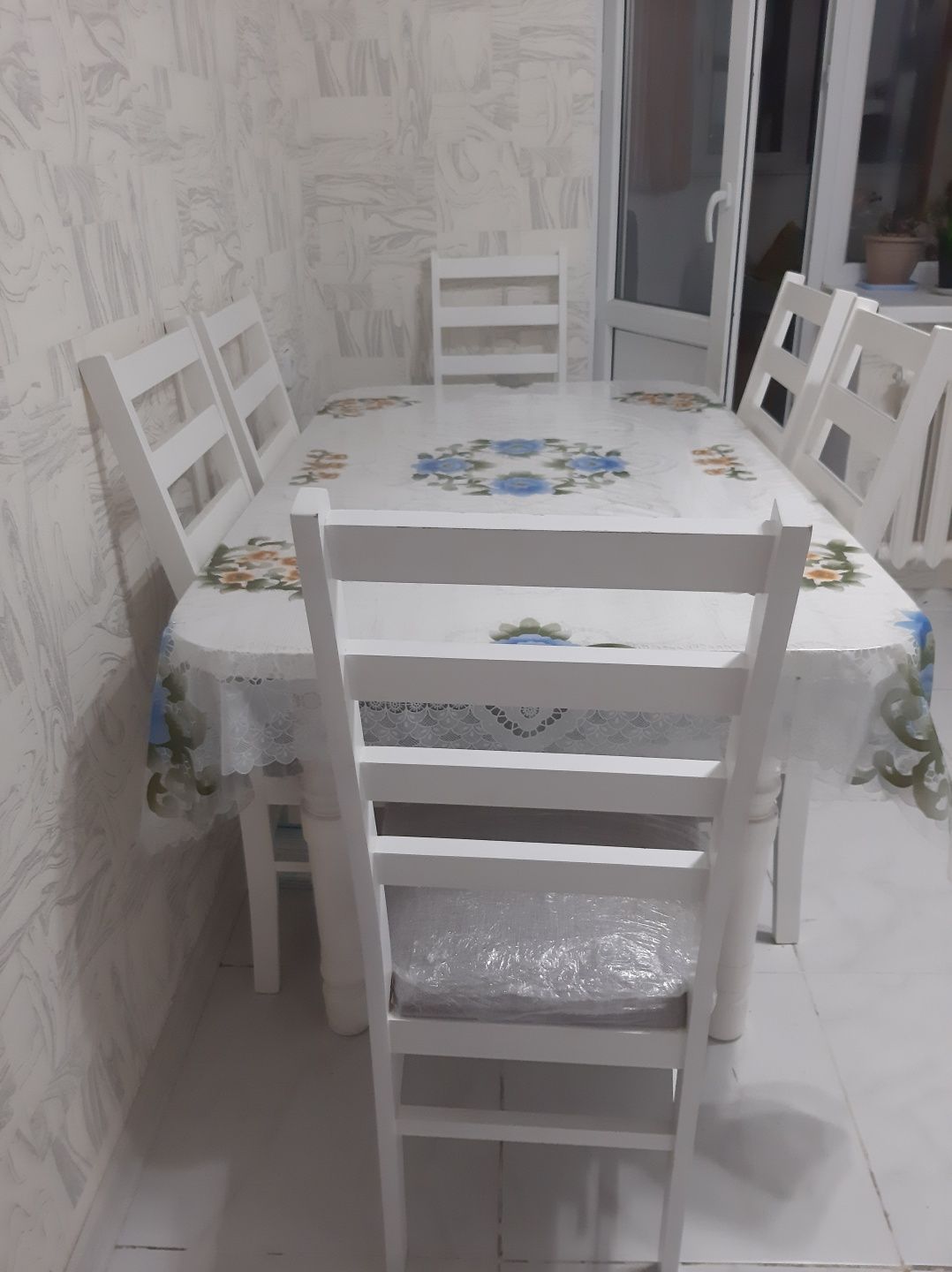 Стол стулья сатылады