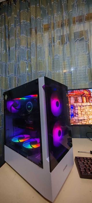 Добро Геймърско РС R7 5700X3D/32/SSD 1000Gb/RTX 3070/WiFi&BT/Гаранция
