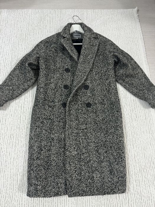 Пальто осеннее продается