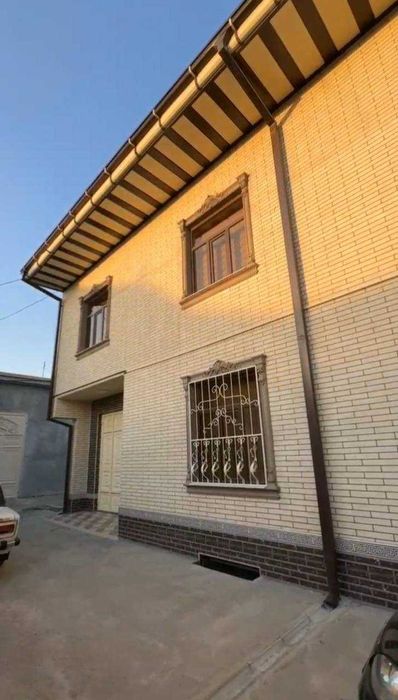 Самарканд шахрида 8 хонали, 2-қаватли ховли сотилади