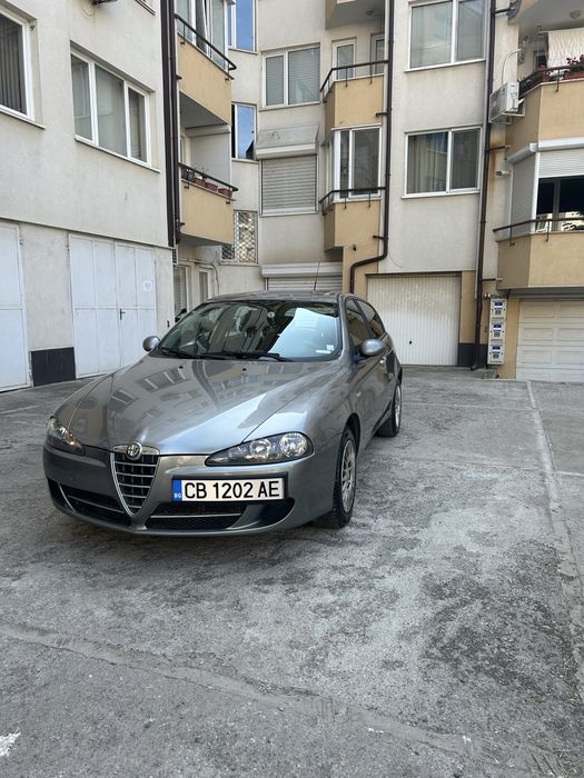 Продавам Alfa romeo 2007 година