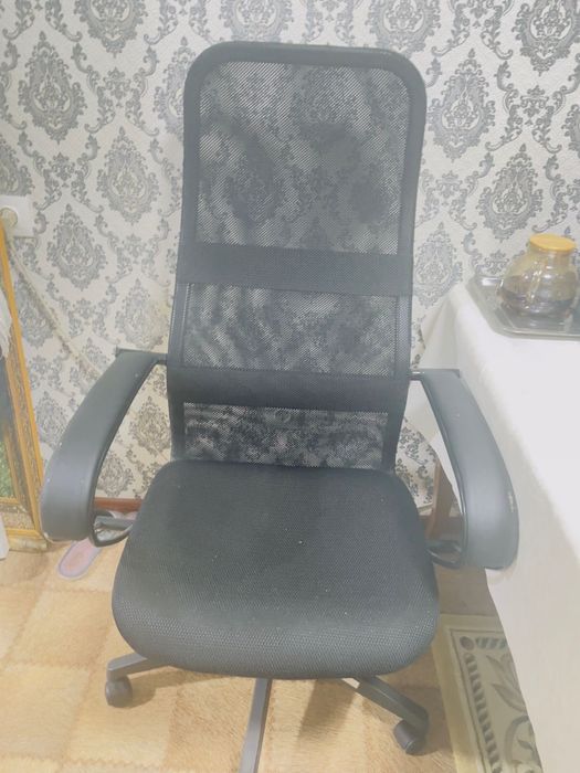 Продам офисное кресло