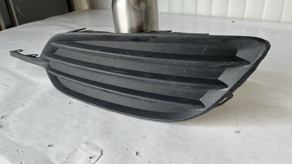 Десен панел за предна броня Opel Zafira 2005-2014