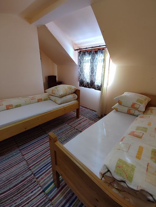 Cabana de închiriat