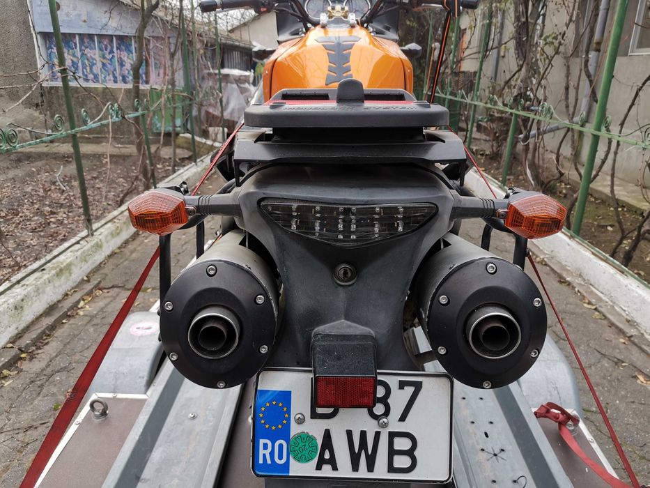 Motocicleta Suzuki V-Strom 1000