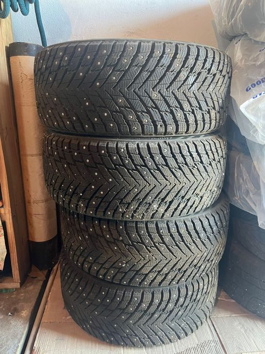 Зимние покрышки R18