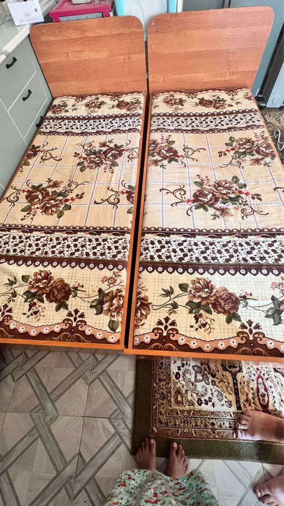 Кровать спальни 1