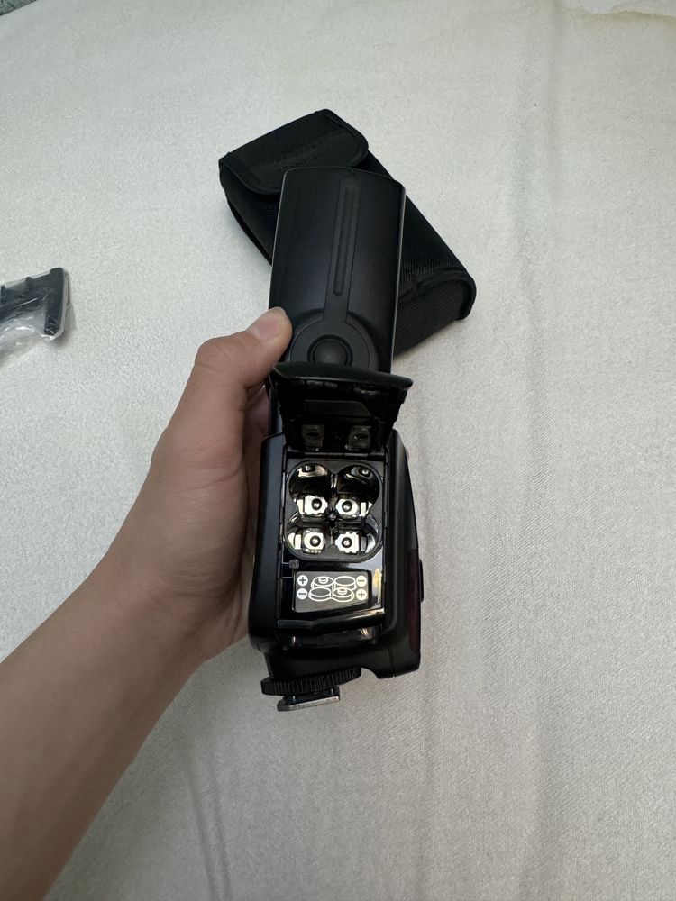 Вспышка Yongnuo Speedlite YN560-IV