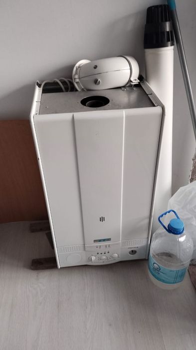 Газовые котлы, запчасти и рабочие