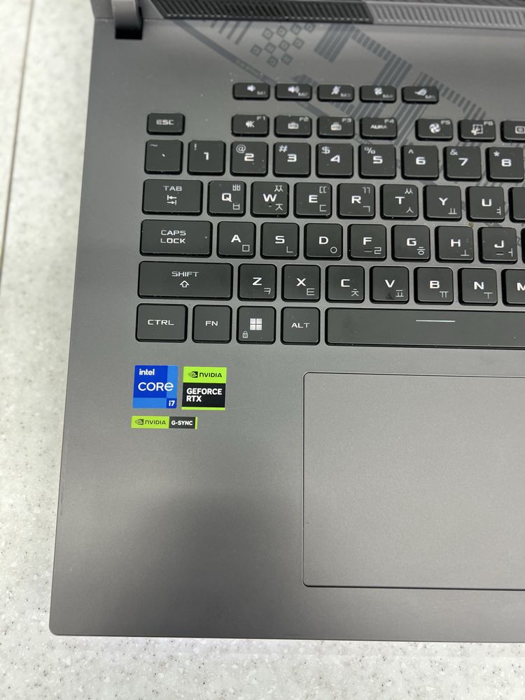 игравой Ноутбук Asus G18