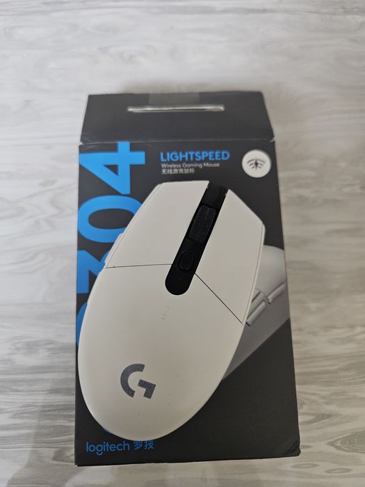 Logitech G304 LIGHTSPEED (Белая). Игровая Беспроводная.