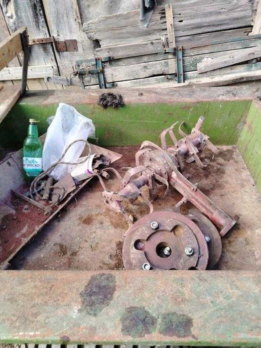 Мотокултиватор с инвентар