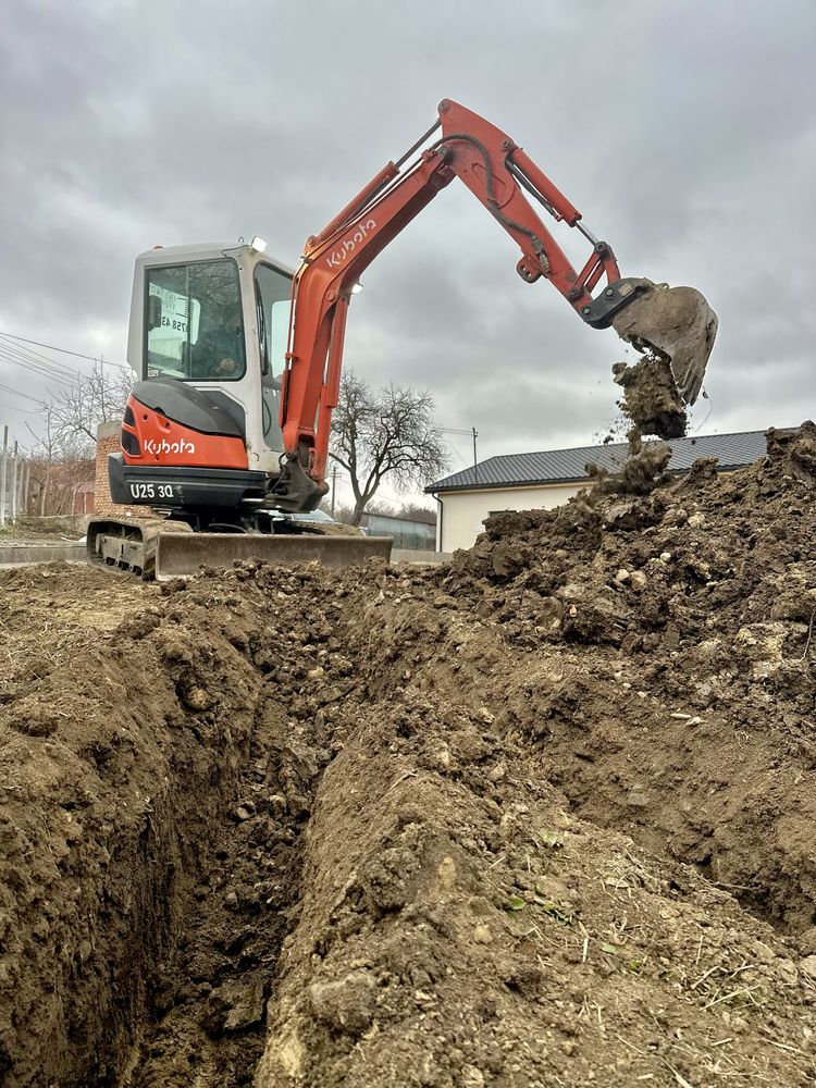 Lucrari cu miniexcavator si transport basculabil