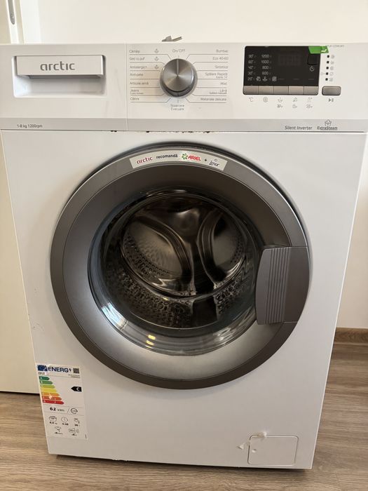 Masina de spalat rufe Arctic 8kg 1200 rpm