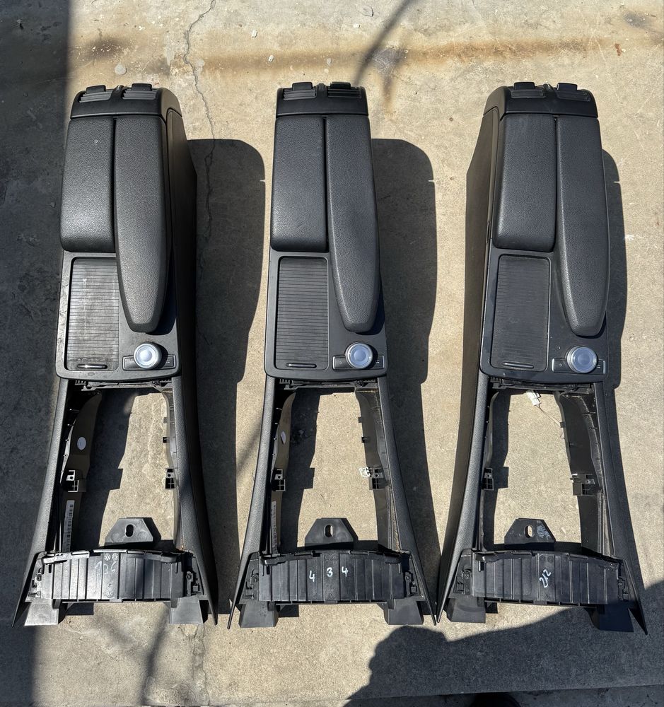 Подлакътник за Мерцедес Ц класа W204