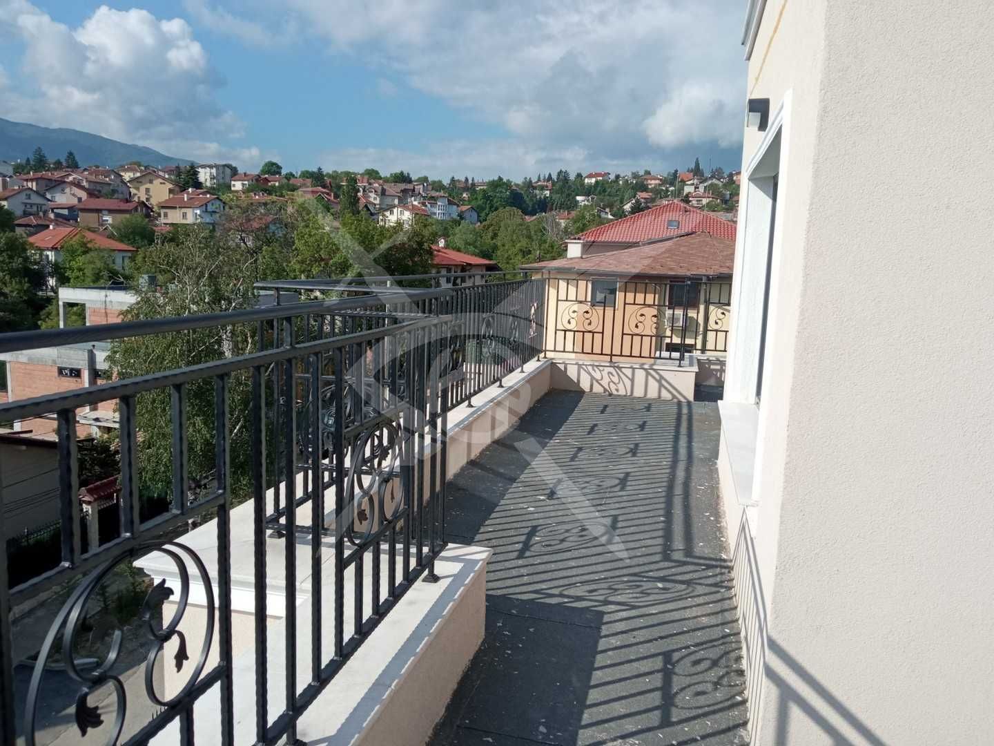 Двустаен апартамент в жк. Горна баня № 83656