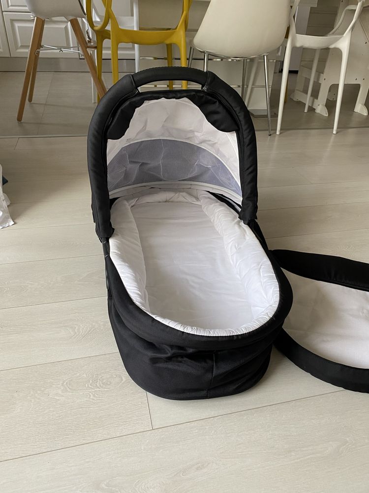 Carucior Venicci 3 in 1 negru