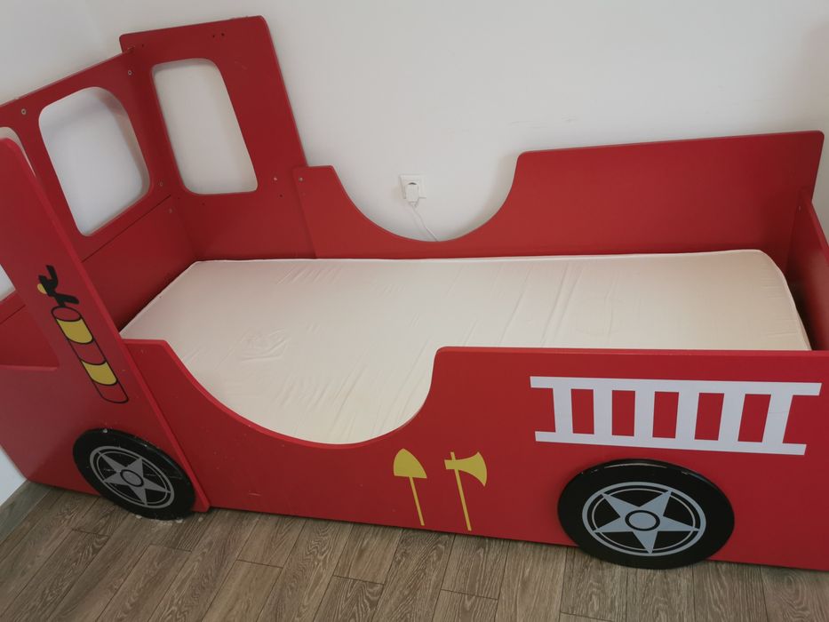 De vânzare pat pentru copii