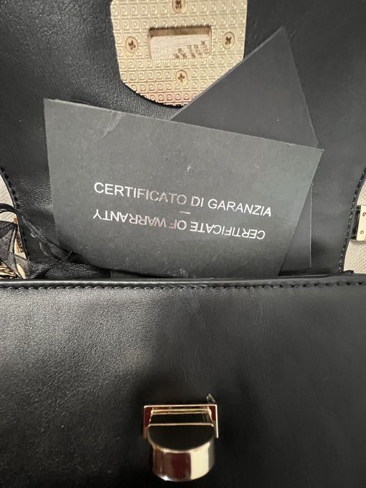 Poseta noua, cu etichetaă, Liu Jo , neagra cu auriu,