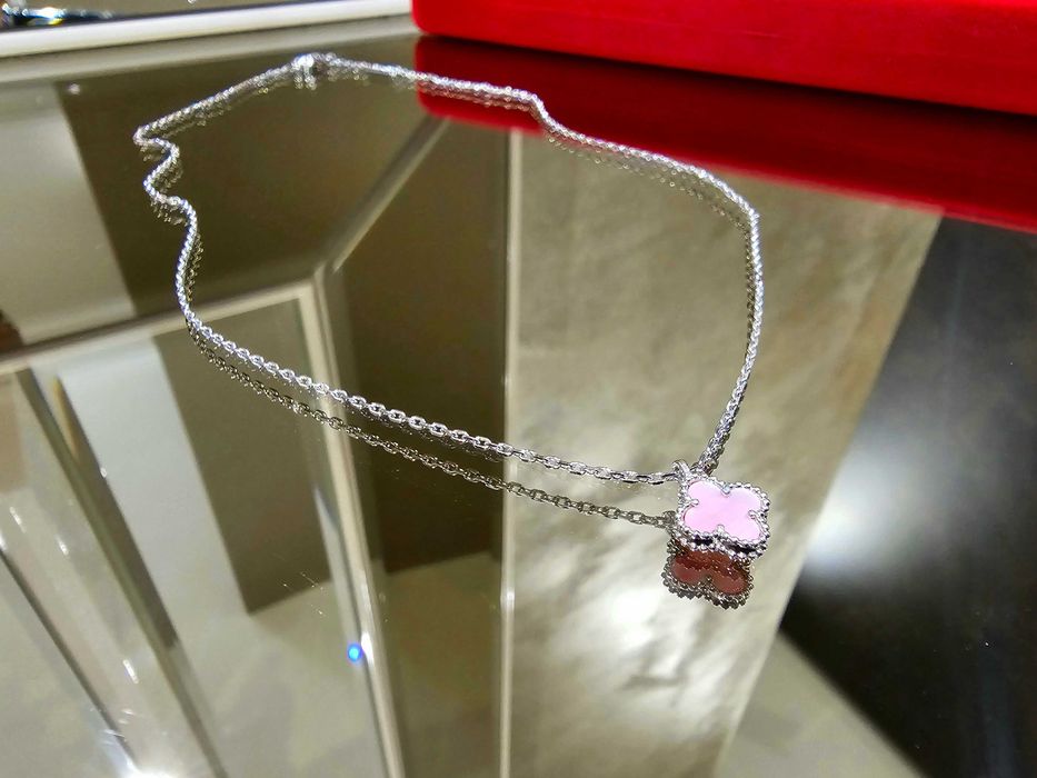 Van Cleef & Arpels VCA Silver Pink Opal Sweet Alhambra Дамско Колие