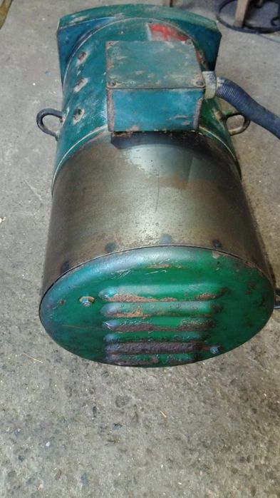 Generator de curent monofazic