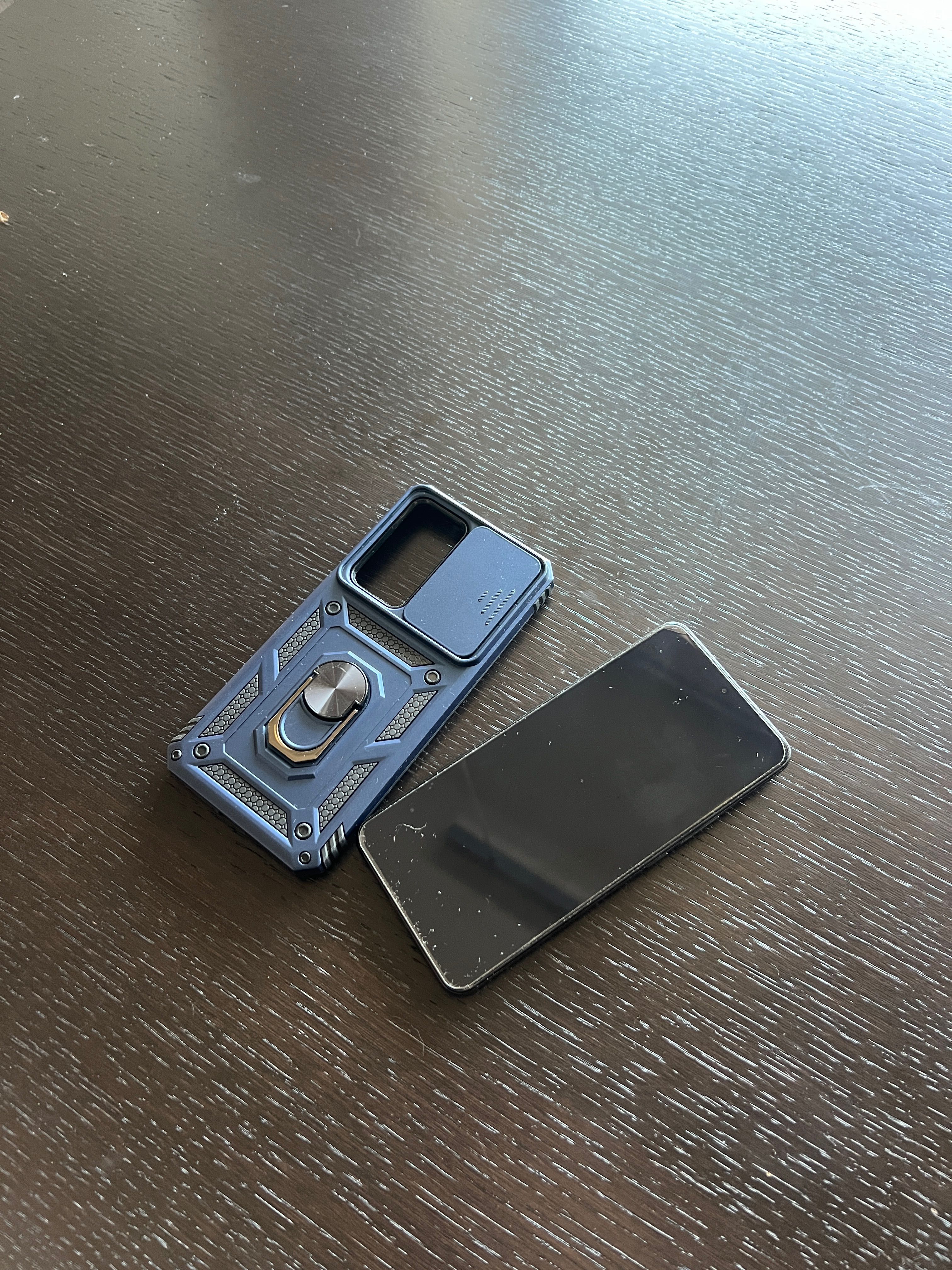Xiaomi 12TPro Телефонът е в отлично състояние, без забележки.