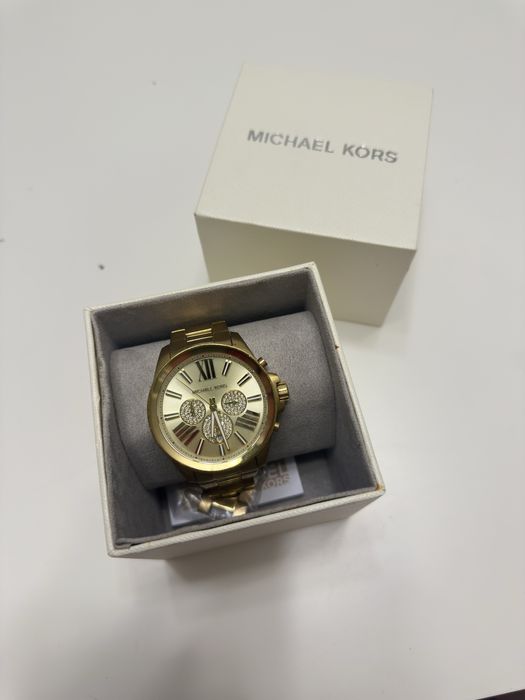 Michael Kors часовник златен