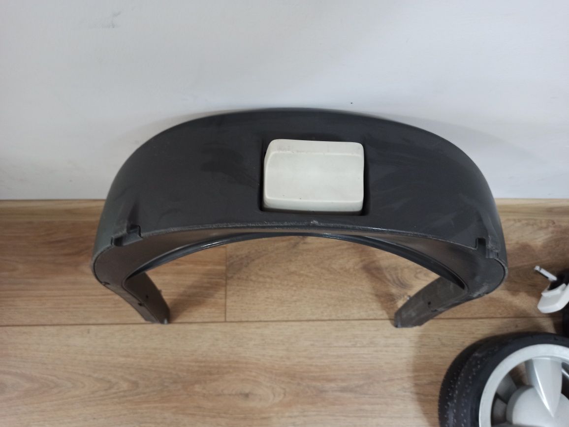 Чести от детска количка Stokke