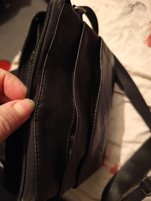 Кожена чанта за през рамо