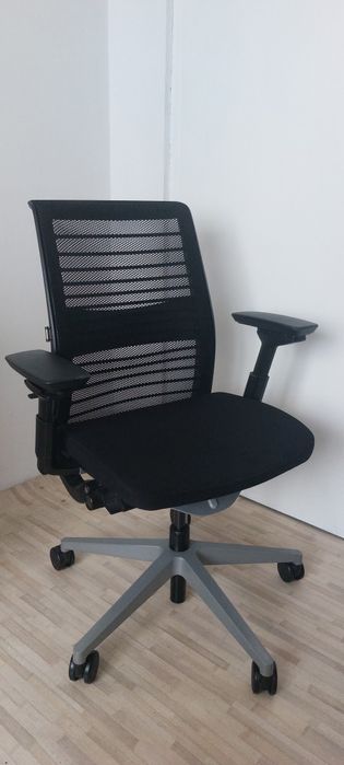 Scaun de birou Steelcase Think V2