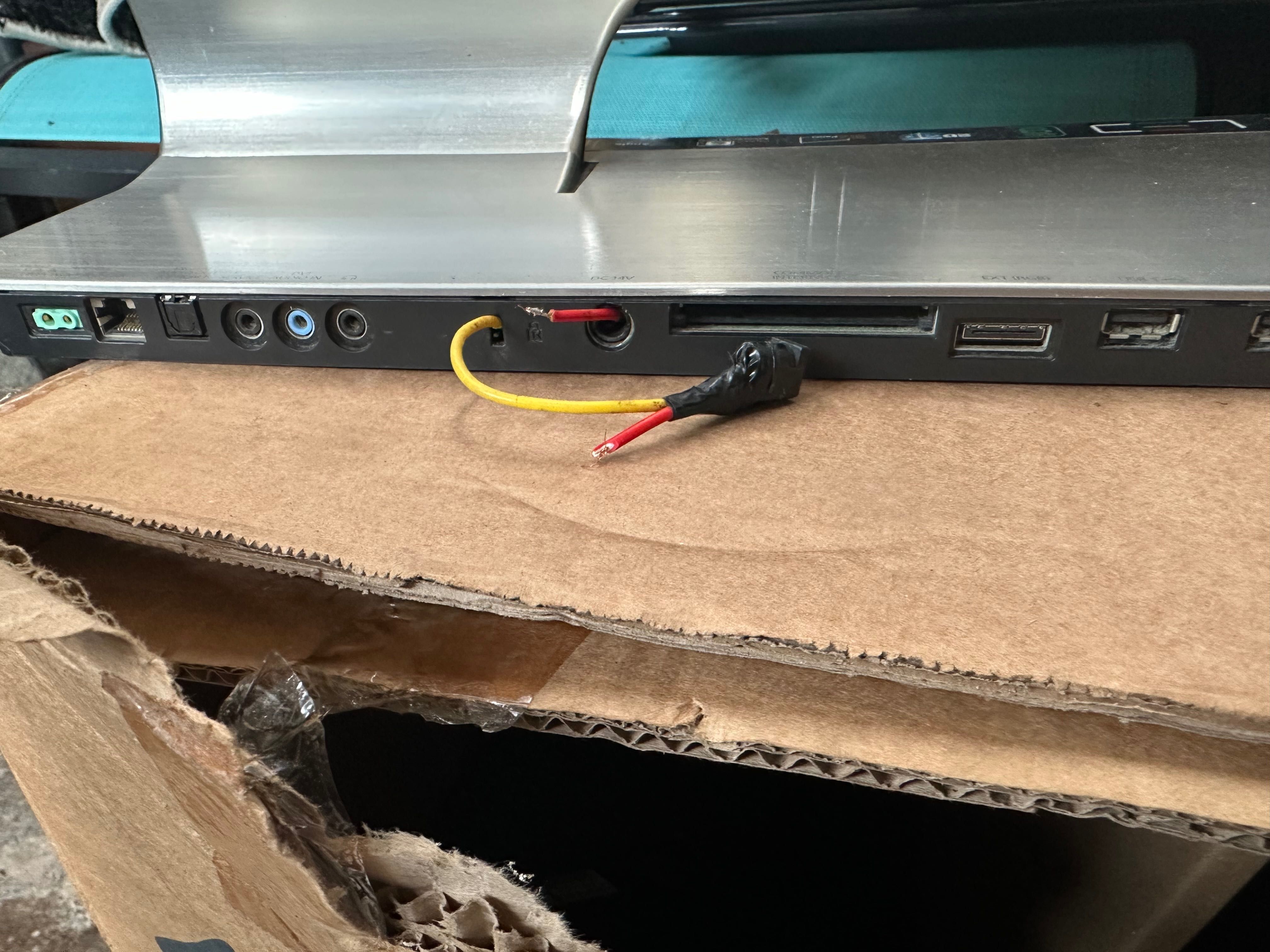 Samsung TV 27 инча