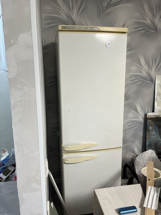 продам холодильник Б/у