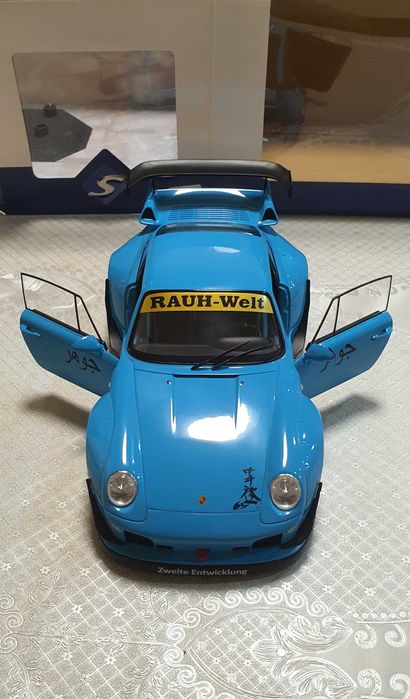 Machetă Porsche 993 RWB 1/18