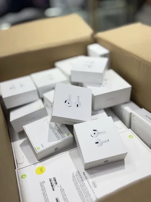 AirPods 4 • Максимальный комфорт и идеальный звук