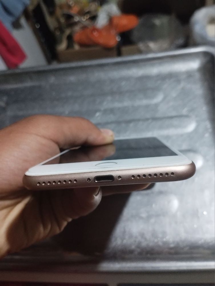 Iphone 8 plus 64 GB