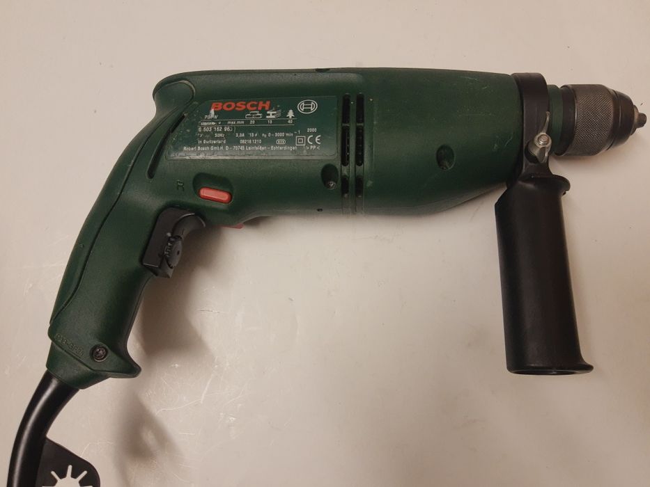 Bosch PSB 700 2RE двускоростна ударна бормашина