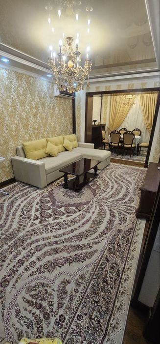 Сдается квартира на Ойбеке 3 комнатная