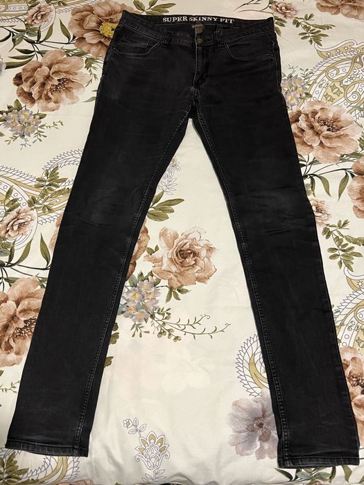 Blugi Skinny Fit Divided