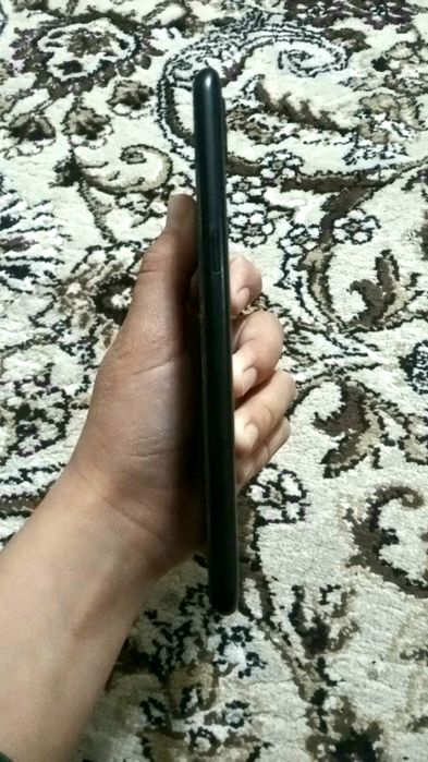 Samsung Galaxy A10s.Sotiladi.  Holati ideal.32 gb.Imei otgan.Aybi yoq.