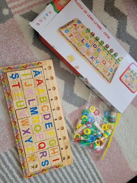 Puzzle din lemn cu ABC