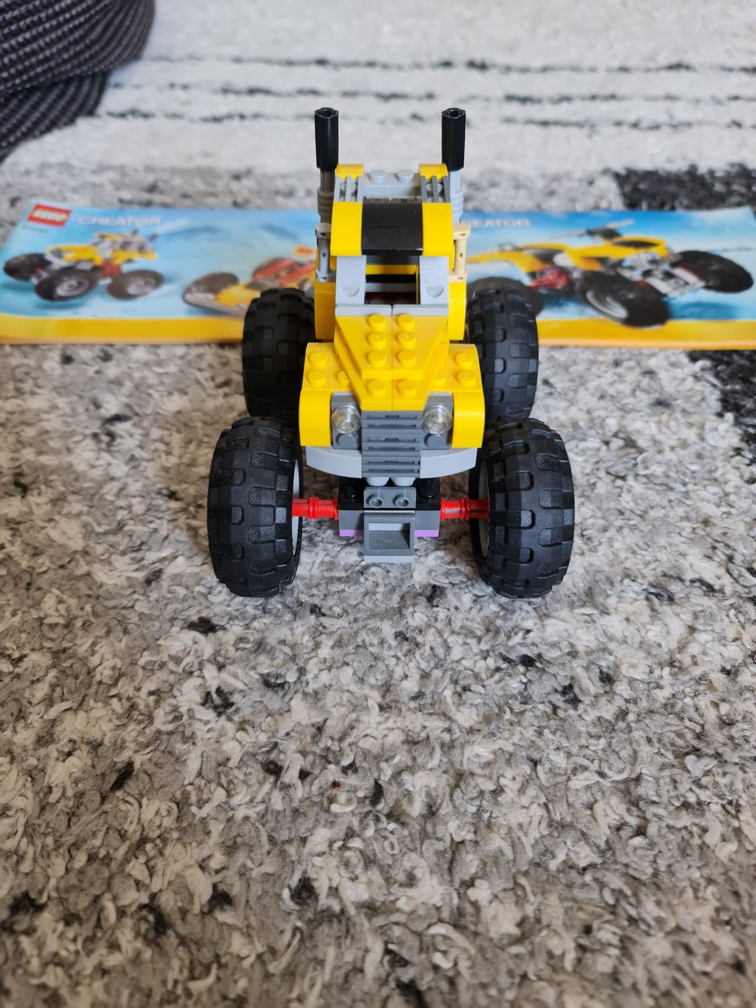 Lego creator 3 in 1