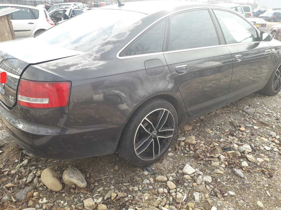 Продавам Audi A6 4F 3.2 на части!