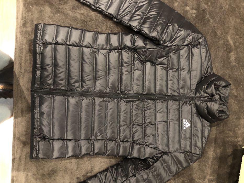 Adidas яке ново XS