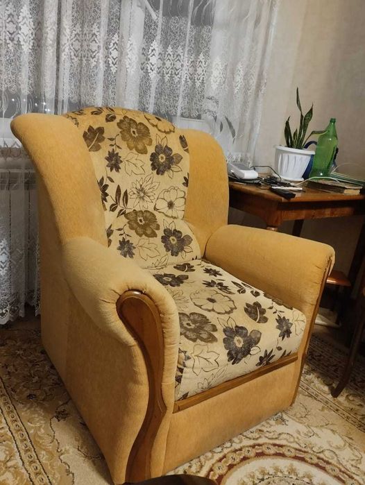 Кресло даром, самовывоз.