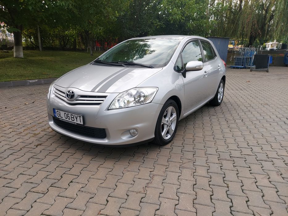 Toyota Auris 2012 hatcback 2.0 diesel 126 cp