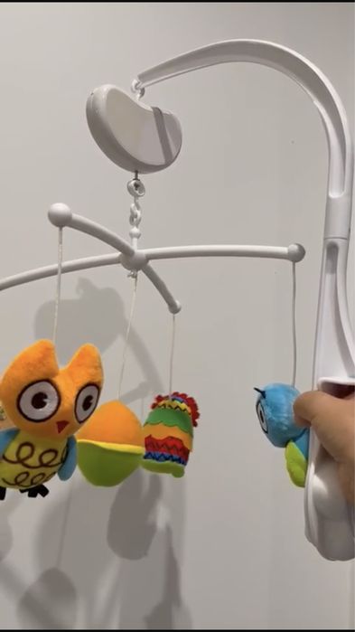 Музыкальный мобиль для кроватки с мягкими игрушками