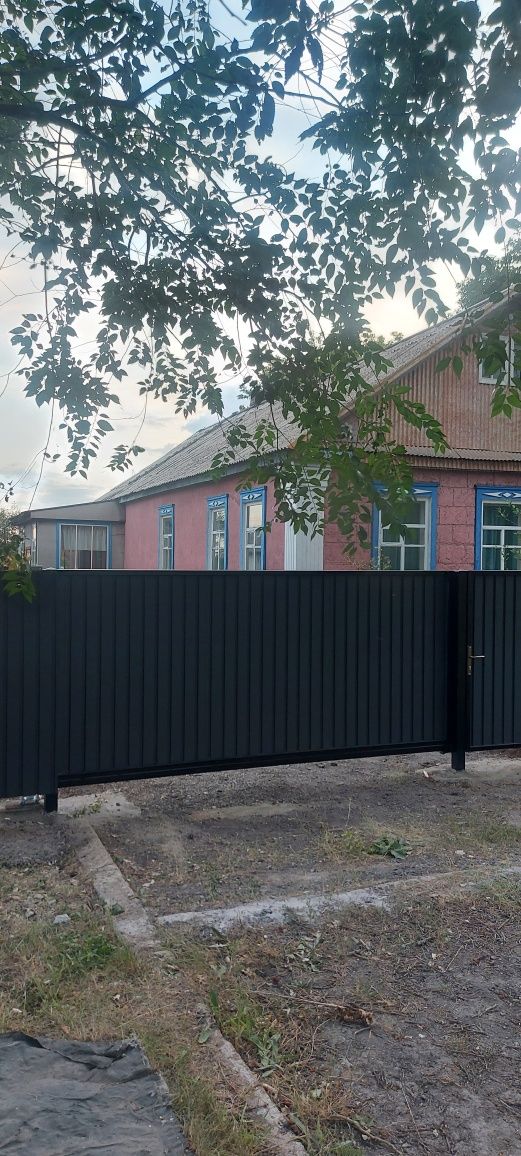 Продаётся жилой дом из  5 комнат