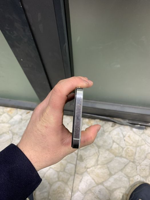 Iphone 12 pro sotiladi