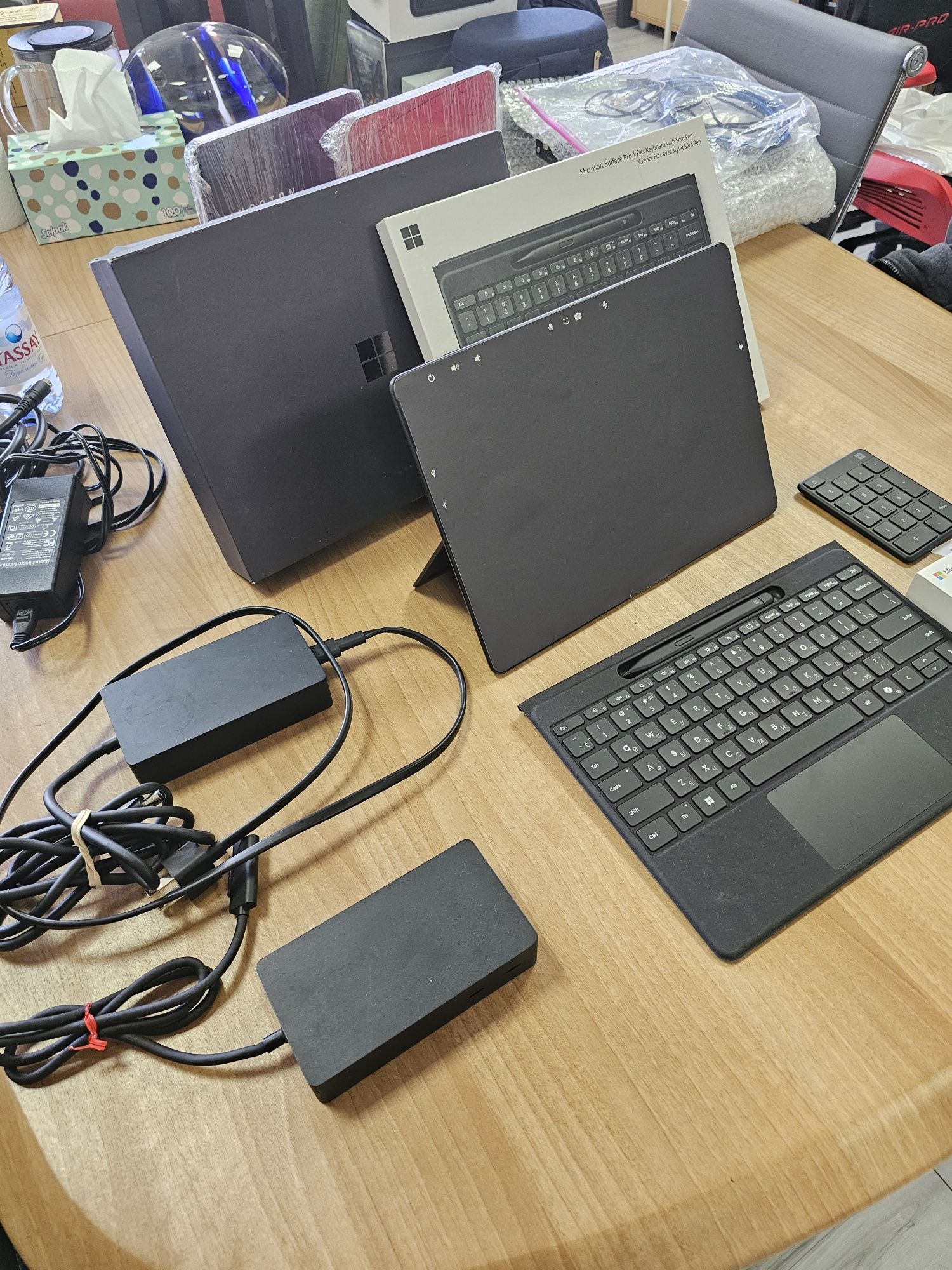 Microsoft Surface 11 Pro OLED Snapdrag X Elite 16/512Gb + Flex KB+Dock